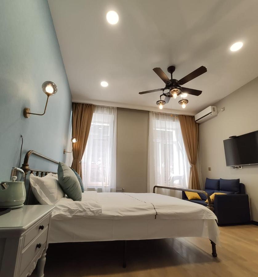 Qin Boutique Hotel Тбилиси Екстериор снимка
