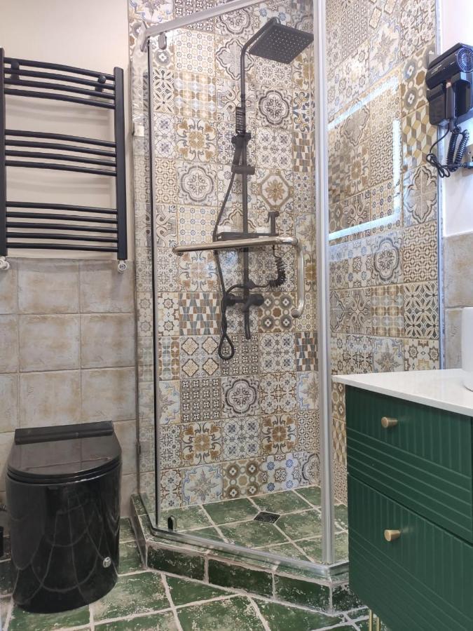 Qin Boutique Hotel Тбилиси Екстериор снимка