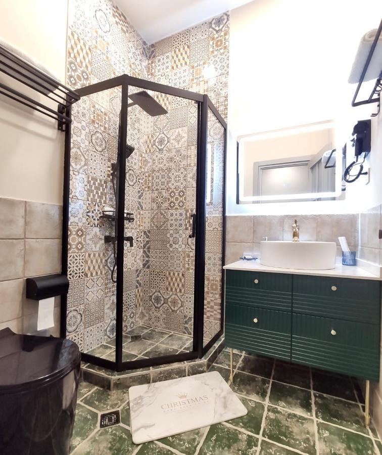 Qin Boutique Hotel Тбилиси Екстериор снимка