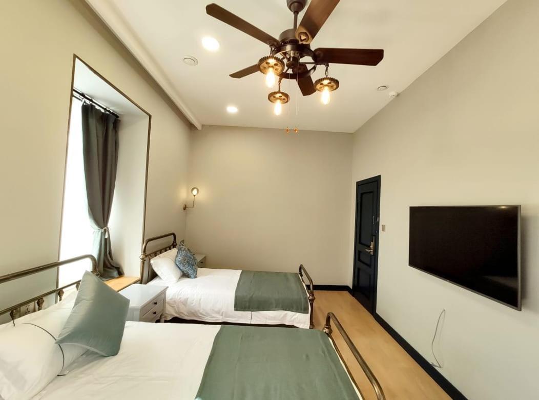 Qin Boutique Hotel Тбилиси Екстериор снимка